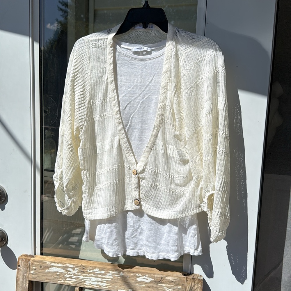 Mango Suit 2 pc Sm Women's Cream mesh button Sweater Cardigan & short sleeve